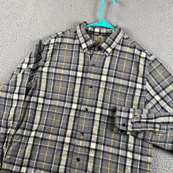 L.L.Bean Scotch Plaid Flannel Shirt Slightly Fitted Men's Medium Gray Plaid - Picture 2 of 10